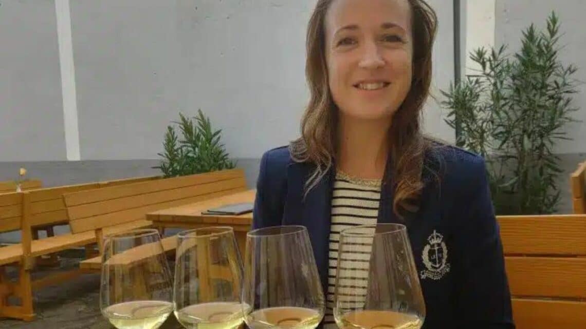 Top Grüner Veltliner Producers in Wachau - Picture of me in front of white wine glasses